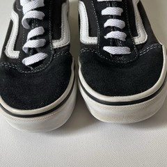 Vans Off The Wall Old Skool Kids Size 2 Classic Sneaker Black Sidestripe Shoes