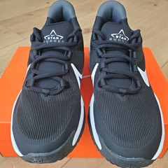 Nike Star Runner 4 Shoes Low Black White SIZE 5 Y Kids Boy School Gym DX7615-001