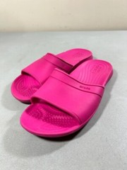 Crocs Iconic Comfort kid’s pink rubber sandals Size 2