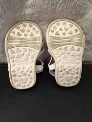 healthtex White Silver Flower Strap Sandals Hook & Loop Unisex Kids US 3