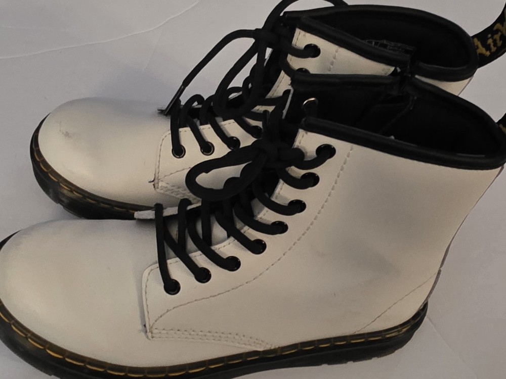 Dr. Martens AW004 Kids White Leather Boots Size 3 US Zip Lace Youth