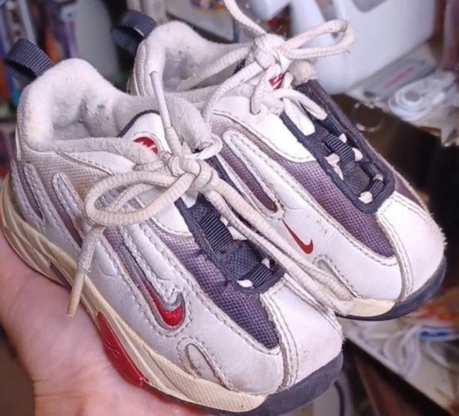 Nike Air Max 97 OG “Silver Bullet “ (1990s)
