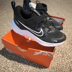 Nike Cosmic Runner (PSV) Black/White/Anthracite Mesh Sneakers 1Y