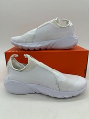 Nike Flex Runner 2 Youth’s Size 6 Triple White Athletic Shoes DJ6038 100