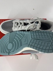 Kids Nike Dunk Low GS Grey White Blue FB9109-008 Sneaker Shoe Trainer Size 7Y