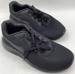 Nike Tanjun Sneaker, Triple Black Size 4.5 Unisex Big Kid, DX9041-002