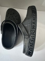 Star Wars Crocs Classic Clogs M6 W8 Black Galaxy Raised Logo Limited Edition