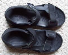 Crocs Iconic Comfort Junior’s Hook and Loop Strap Black Sandals Size 5