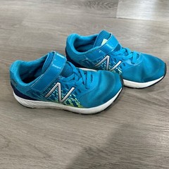 New Balance FuelCore Urge V2 Kids Size 2.5 Blue Athletic Running Sneakers Shoes