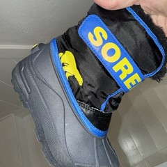 SOREL – Youth Sz 12 Snow Commander Boots for Kids Black Blue Yellow Polar Bear