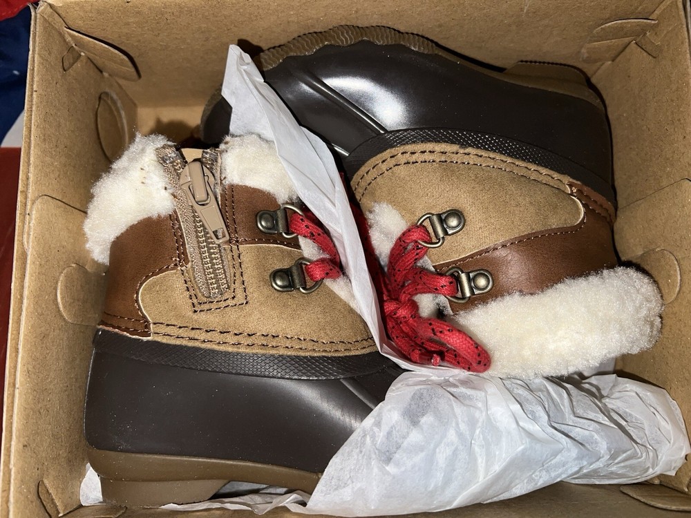 Sperry alpine Saltwater Boots! Kids Size 8