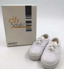 Smart Fit City Sneaks Leather Collection Size 5 Kids White NIB