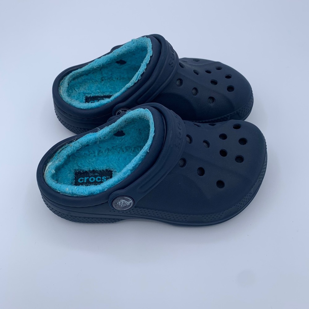 Crocs Classic Lined Clog Navy 10 Kids Outdoors Youth Airport Party Travel Comfy