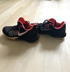 Nike Kyrie Flytrap II GS Black/Red/White Basketball US 9.5