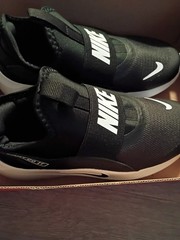 Nike Kids Size 13 Flex Runner 4