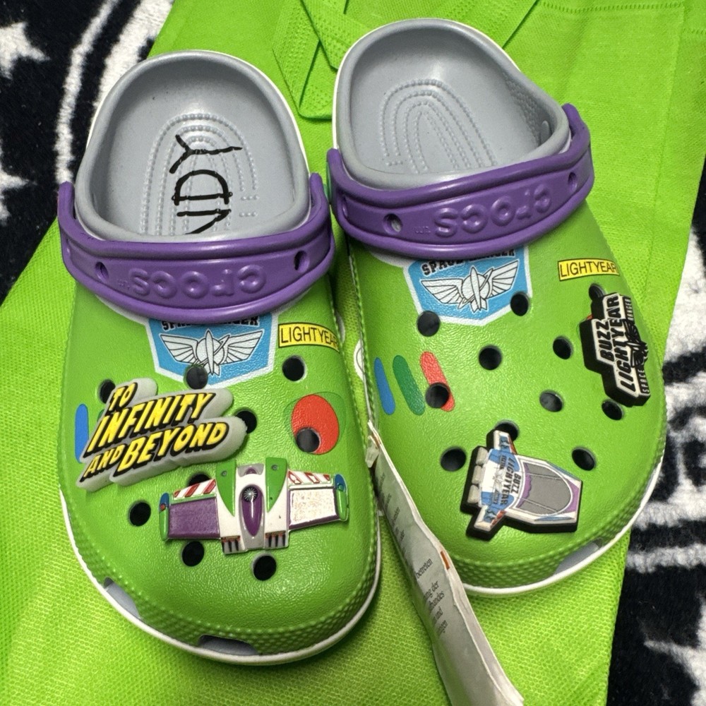 Buzz Lightyear 🔥Crocs classic clog With Tags 🏷️ Junior 3m – 5w