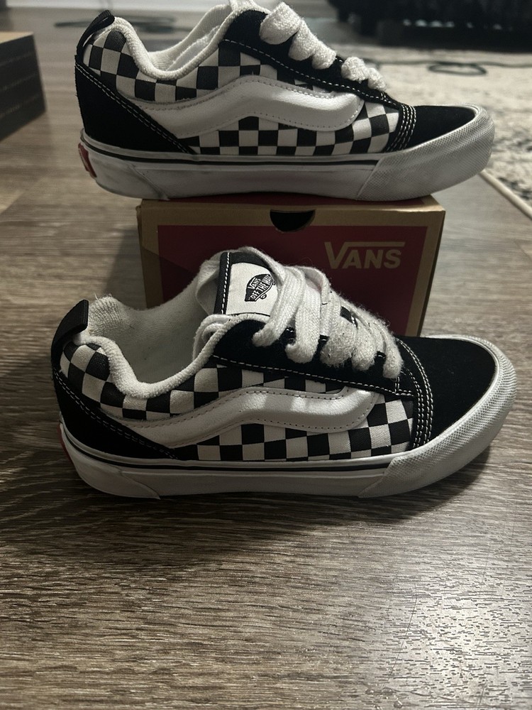 VANS Knu Skool Black/White Checkerboard Canvas Low-Top Sneaker Kids 3.0Y