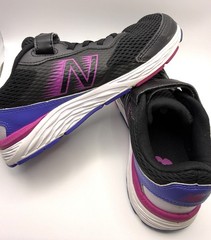 New Balance Kid’s 680 V6 Hook and Loop Running Shoe Kids size US 5 Walking Run