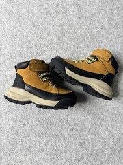 OshKosh B’Gosh Boots Toddler Kids Size 6 Tan Laced Strap Boys Girls Unisex