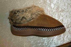 Soft Cozy Kids Slippers fleece lined Indoor/Outdoor Soles Sm 5-6 M 7-8 L 9-10