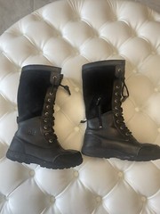 Ugg Toddler Butte II CWR leather black winter boot Size 3 US Big Kids