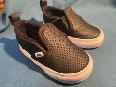 Vans Off The Wall Toddler SZ 4.5 Pull-On Sneaker Perforated Leather Hoop & Loop