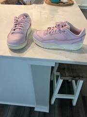 Jordan Flight Court – Size US 7Y Boys Size/Women’s 8.5– Pink Sail (No Box)