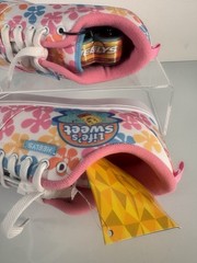 Nickelodeon Spongebob Square Pants Themed Healys Size 6 Youth Low Top Has Wheels