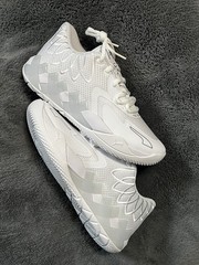 Puma MB1 Lo Jr White/Silver #377368-04 Size 7