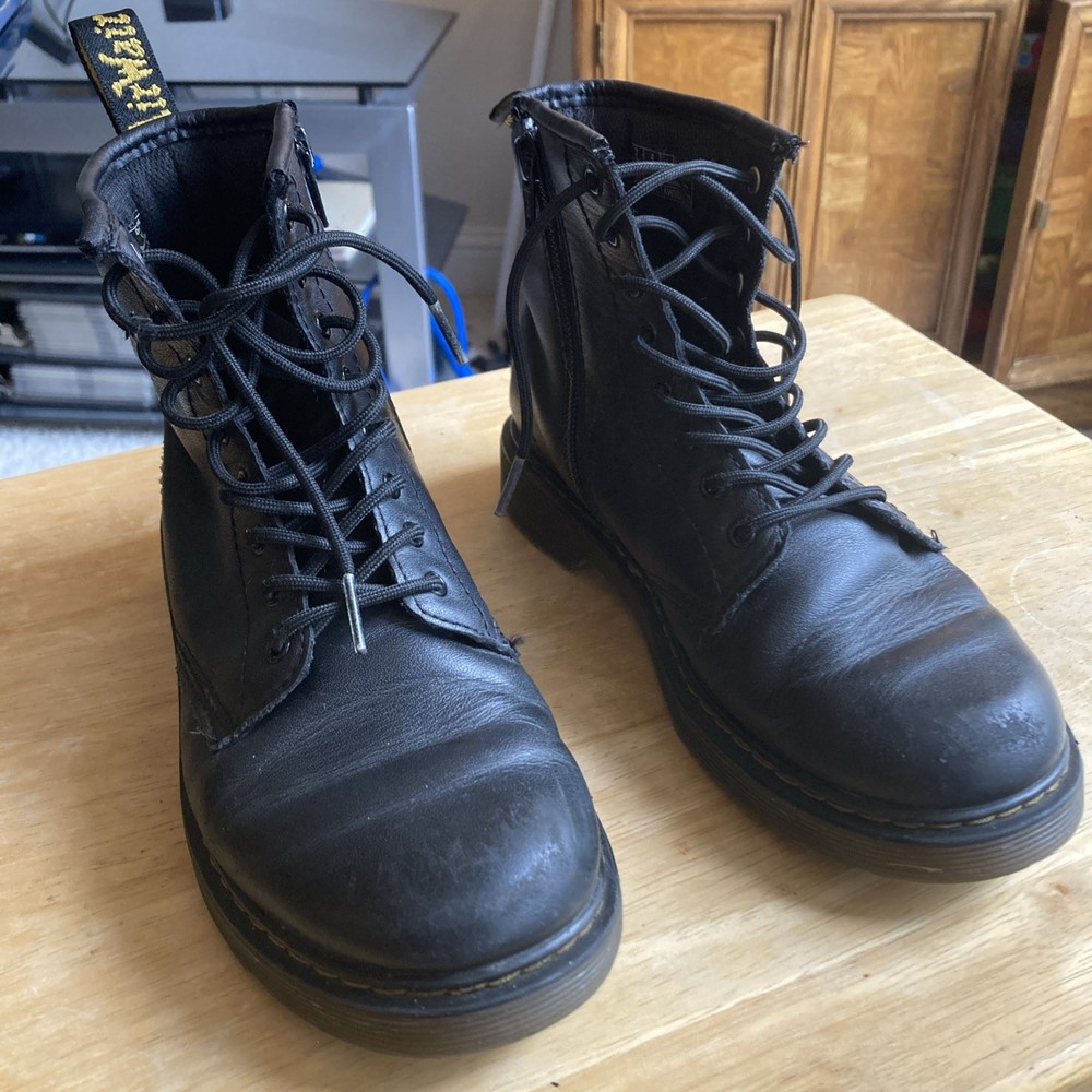 Dr. Martens Kids Leather Boots 8 Eye Lace Up Combat Black Shoes Zipper Size 4
