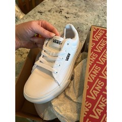 Vans Seldan Platform Kids Sneakers White Canvas Low Top Shoes Size 1.0