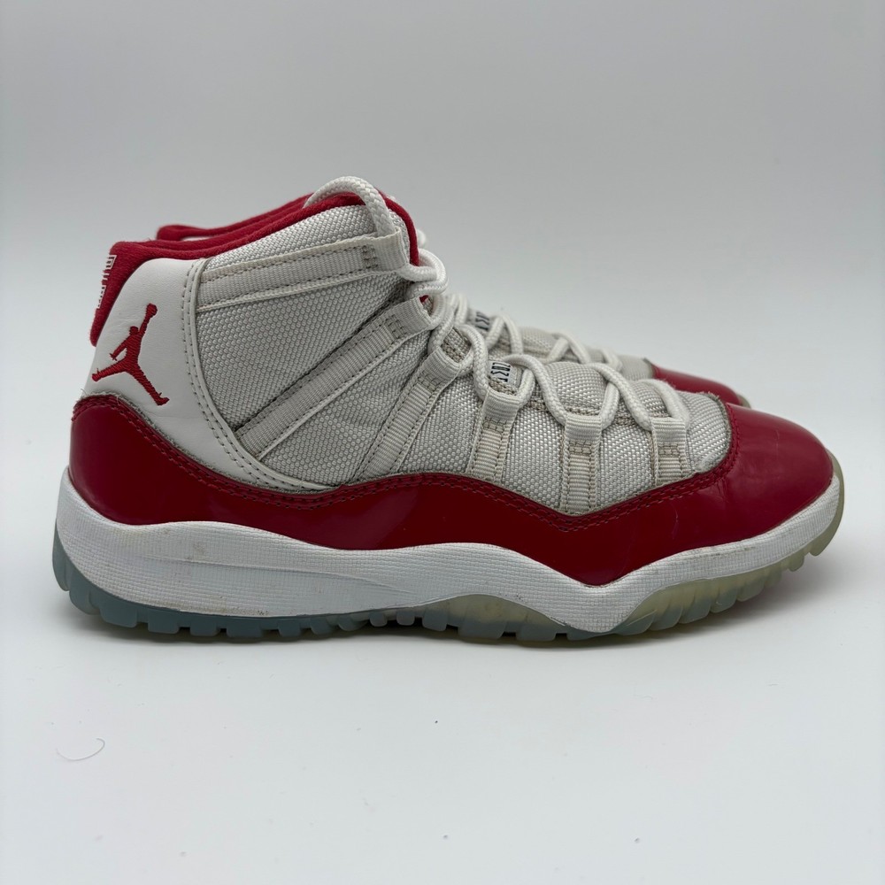 Jordan 11 Retro Cherry White Varsity Red Sneakers Size 3Y Pre-School 378039-116