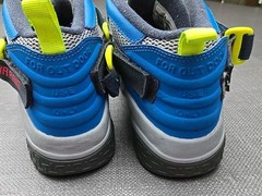 Nike Air Raid Mid Light Magnet Grey Blue Basketball Shoes GS Sz 6