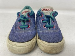Vintage Weebox Shoes By Reebox Little People Of The World Size Unknown