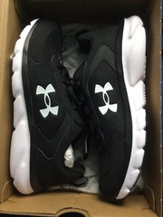 Under Armour Youth Assert 9 BGS Black White Shoes Size 6Y