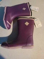 The Original MUCK Boot Co. Rain Boots Kids Girls Size 13 Purple waterproof