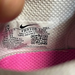 Nike Dunk Low Sneakers Big Kids Size 1Y EU 32 Pink White Leather Shoe FB9108-102