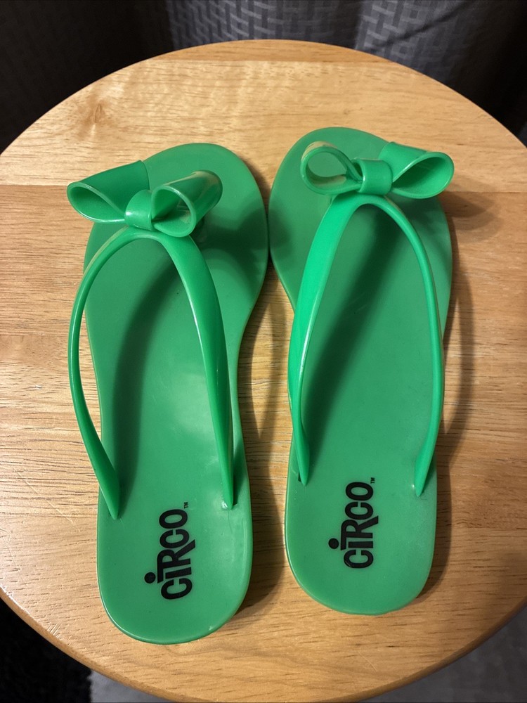 Circo Green Flip Flops With A Bow For Girls Size 12-13 circa 2005