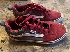 New Vans Old Skool Shoes Youth Size 4 Maroon White Skateboarding Lace Up