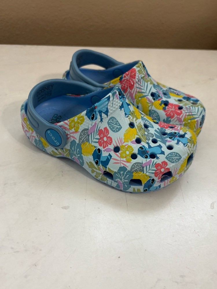 CROCS Size Kids 8 Blue Stitch Tropical Classic Clogs Travel Vacation Disney