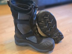 Sorel snow boots (New)