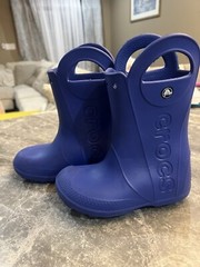 Crocs~Kids C 13 Unisex Boy Girl~Rubber Rain Boots~Blue~Pull On With Handles