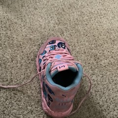 PUMA MB.01 Lo Alien Skins JR Pink/Blue Lace-Up Basketball Sneaker men’s 6.5