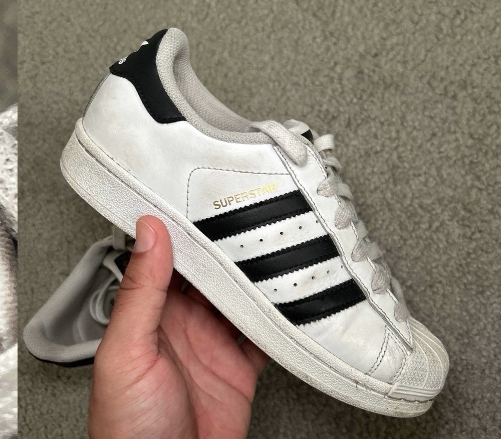 Adidas Superstar J ‘White Core Black’ Size 4.5M/6W Used Condition