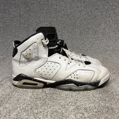 Jordan Air Jordan 6 Retro Reverse Oreo Youth 7Y Women 8.5 White Black 384665-112