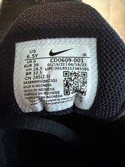 Nike Air Max Plus Black Unisex Kids Sneaker US 6.5Y (EU 39) CD0609-001