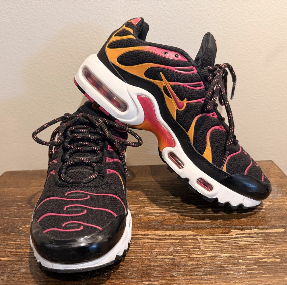 Nike Air Max Plus GS Black Pink White Orange Size 4.5 Youth