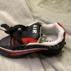 Air Wave Size 4 Wheel Roller Shoes, Black and Red, New In Box