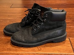 Timberland 10910 Black Premium 6″ Boys Girls 4.5 Leather Suede Waterproof Boots
