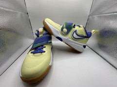 Size 5 (GS) – Nike Team Hustle D11 SE Low Luminous Green Ultramarine